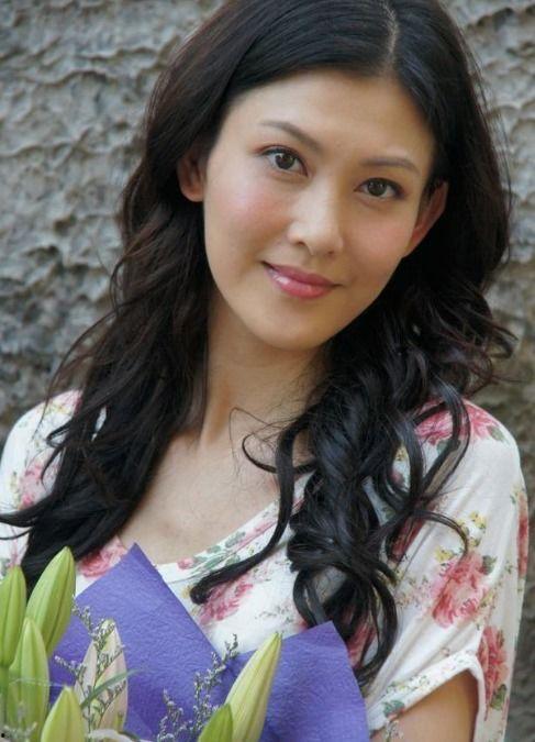 李彩桦妈妈爆料视频播放,揭秘明星家庭背后的故事